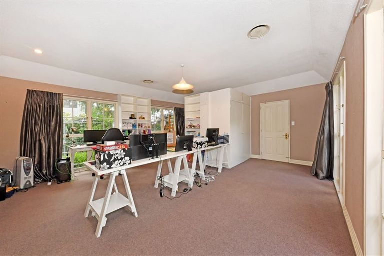 Photo of property in 5 Golden Elm Lane, Upper Riccarton, Christchurch, 8041