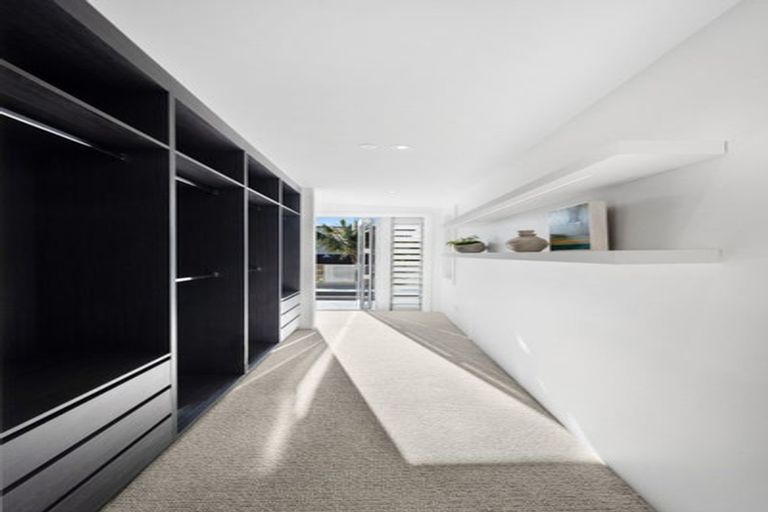 Photo of property in 25 Compass Way, Half Moon Bay, Auckland, 2012