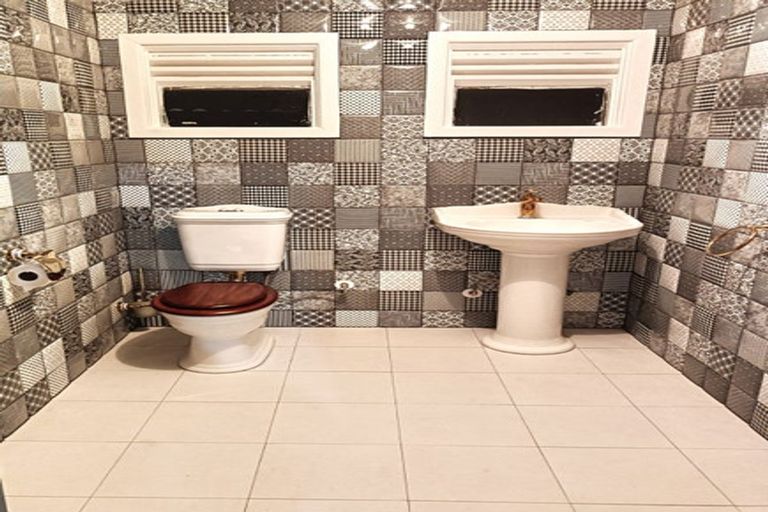 Photo of property in 106 Egmont Street, Patea, 4520