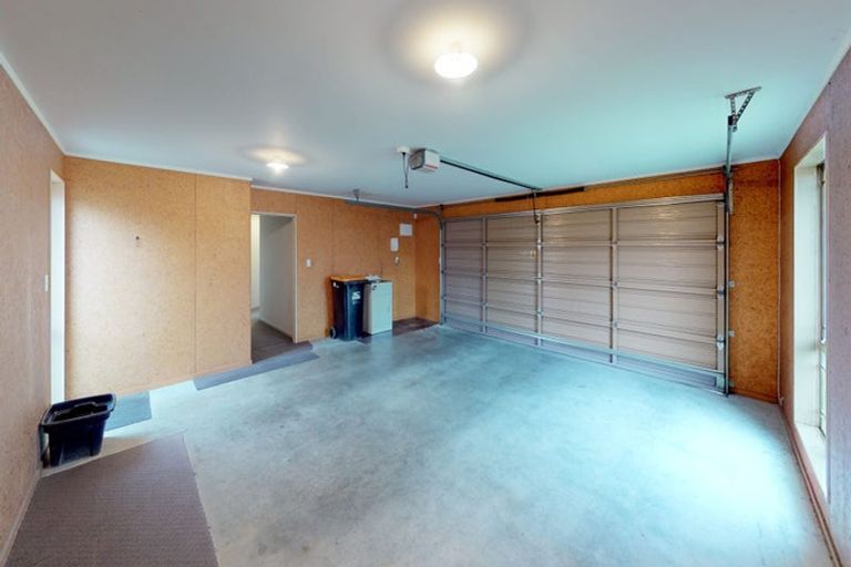 Photo of property in 6 Geneva Terrace, Kelvin Grove, Palmerston North, 4414