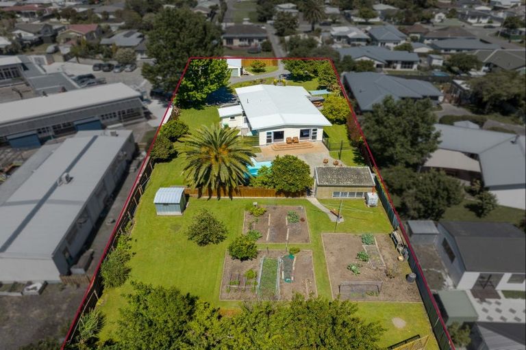 Photo of property in 222a Grove Road, Mayfair, Hastings, 4122