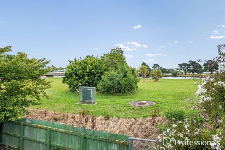 Photo of property in 9/19 Pirie Crescent, Moera, Lower Hutt, 5010
