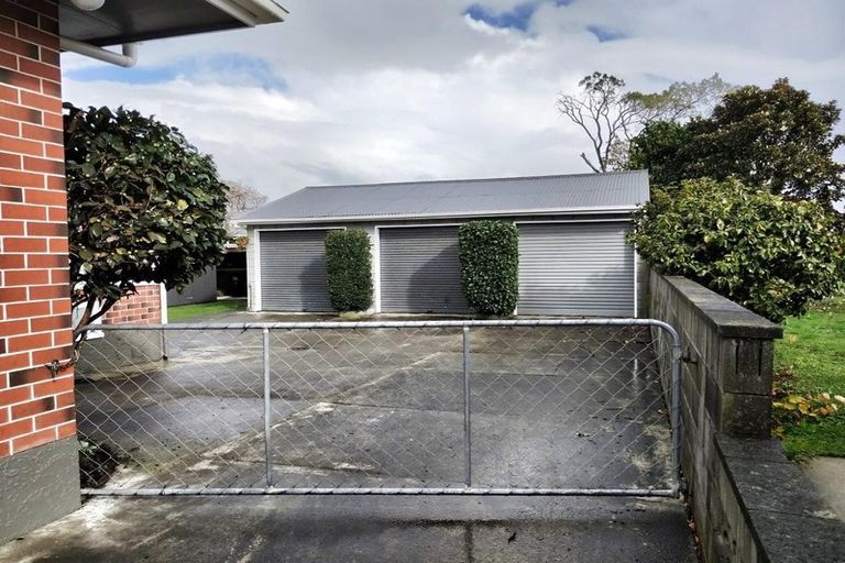 Photo of property in 26 Ihle Street, Terrace End, Palmerston North, 4410