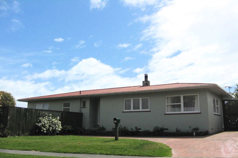 Photo of property in 11 Browning Crescent, Stoke, Nelson, 7011