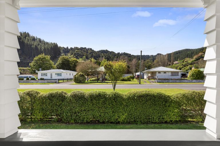 Photo of property in 57 Taupo Road, Taumarunui, 3920