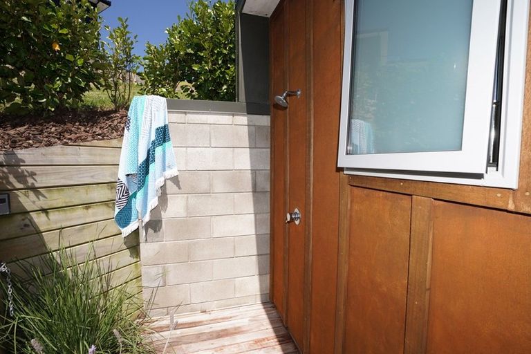 Photo of property in 18 Granada Lane, Langs Beach, Waipu, 0582