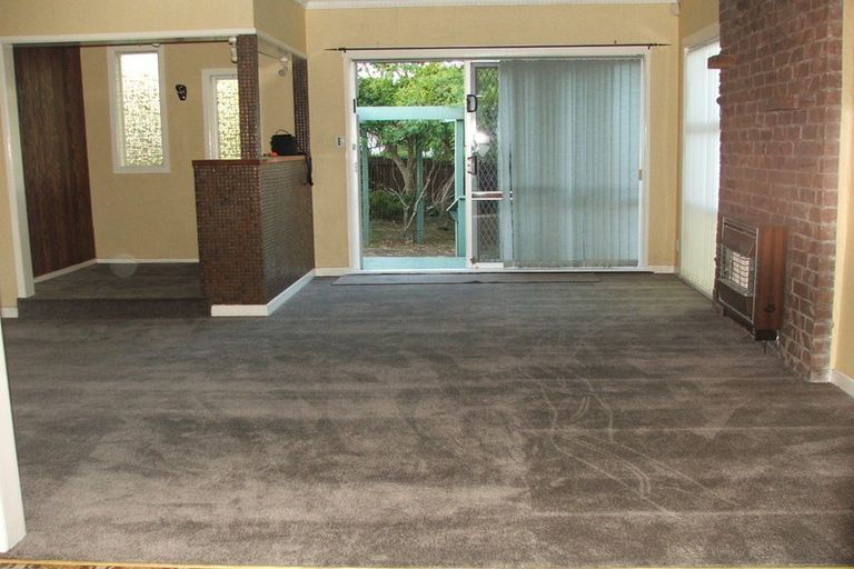 Photo of property in 1/37 Lynwood Road, New Lynn, Auckland, 0600