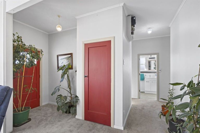 Photo of property in 58 Wakefield Street, Westport, 7825