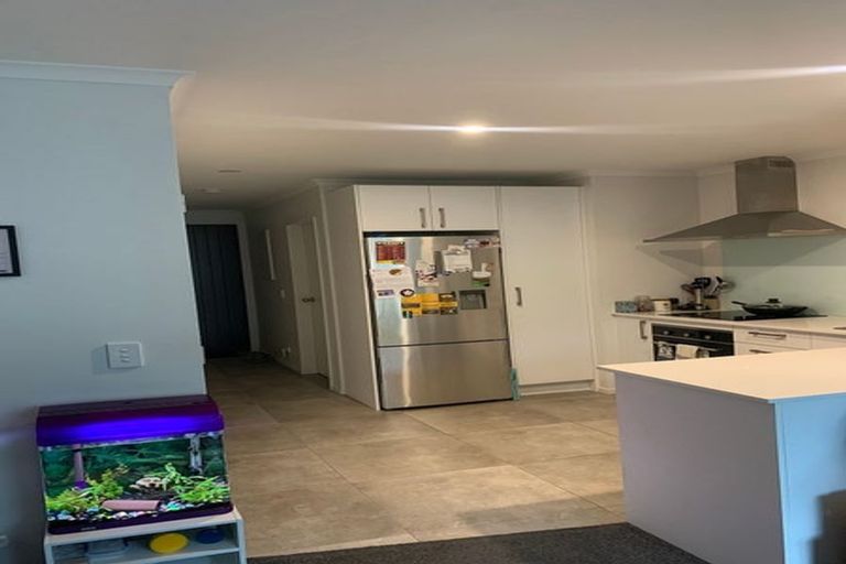 Photo of property in 30 Bellbird Street, Papakura, 2110
