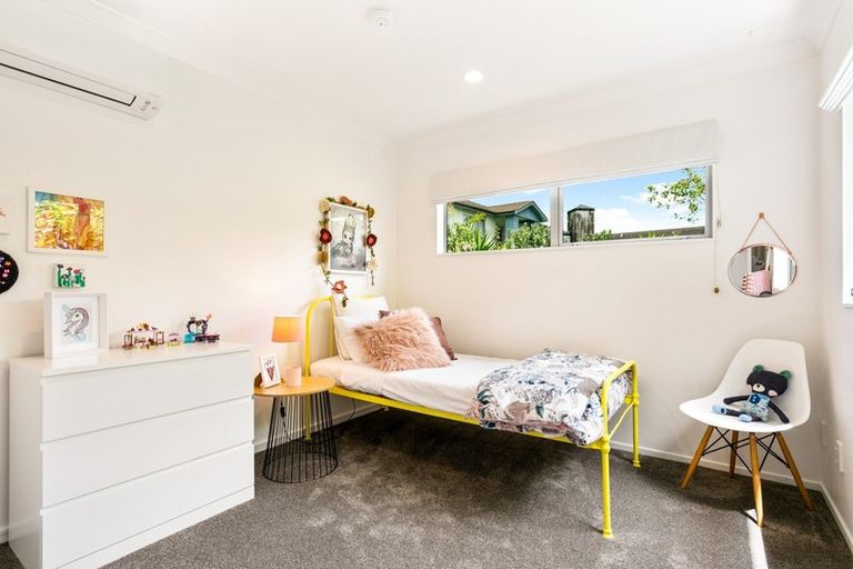 Photo of property in 17 Kunzea Place, Greenhithe, Auckland, 0632