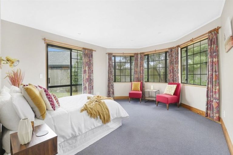 Photo of property in 36 Orlando Crescent, Waimairi Beach, Christchurch, 8083