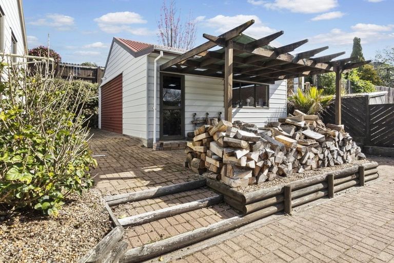 Photo of property in 25 Madill Road, St Andrews, Hamilton, 3200