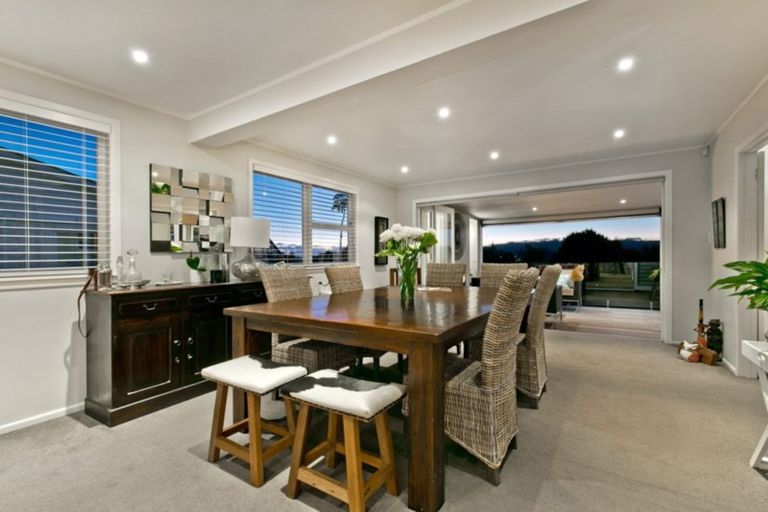 Photo of property in 9 Outlook Road, Greenhithe, Auckland, 0632