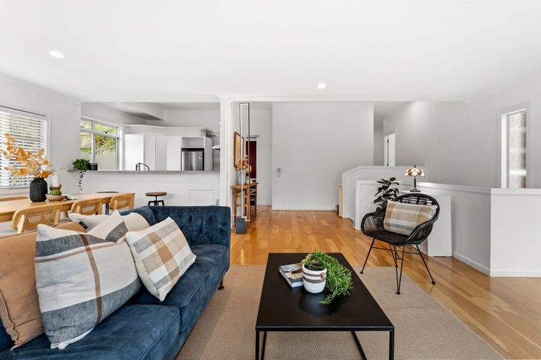 Photo of property in 41 Ferry Road, Arkles Bay, Whangaparaoa, 0932