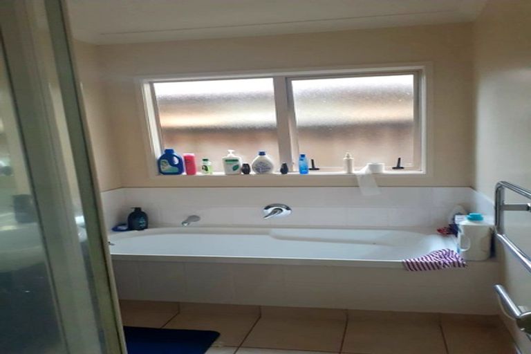 Photo of property in 5 Plantation Avenue, Flat Bush, Auckland, 2016