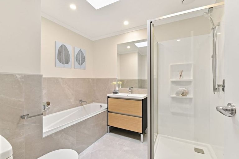 Photo of property in 17 Vincent Mcgrath Crescent, Swanson, Auckland, 0614