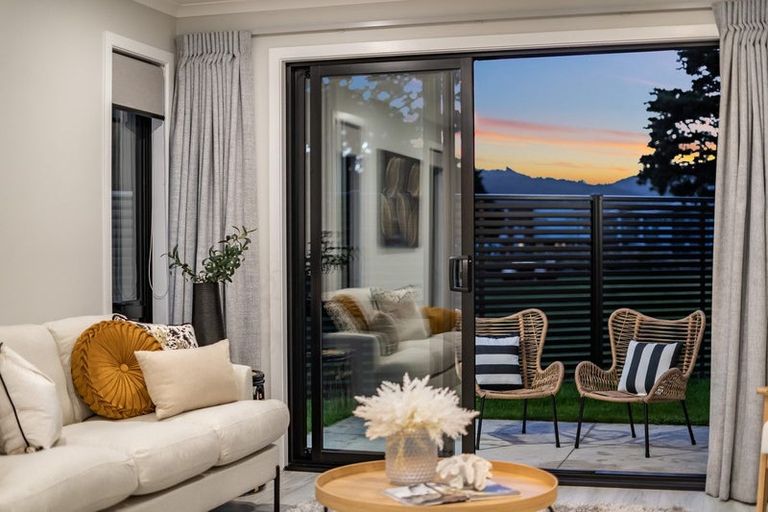 Photo of property in 84 Mawai Hakona Drive, Wallaceville, Upper Hutt, 5018