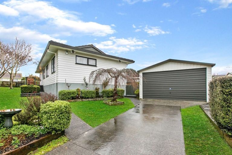 Photo of property in 1 Barcroft Place, Clendon Park, Auckland, 2103