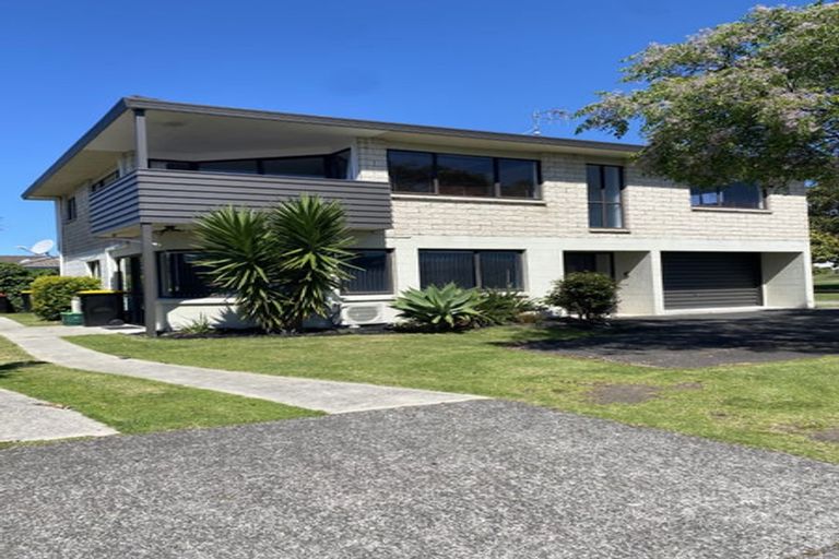 Photo of property in 11 Russley Drive, Mount Maunganui, 3116