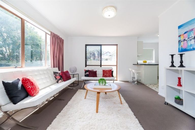 Photo of property in 1/159 Te Atatu Road, Te Atatu South, Auckland, 0610