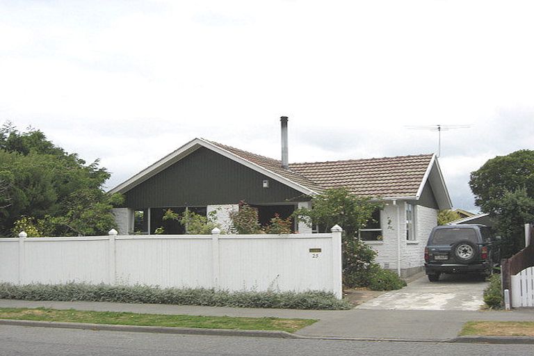 Photo of property in 23 Heathglen Avenue, Parklands, Christchurch, 8083