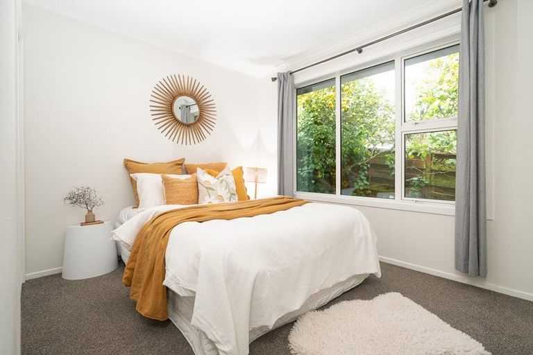 Photo of property in 13a Huia Street, Tawa, Wellington, 5028