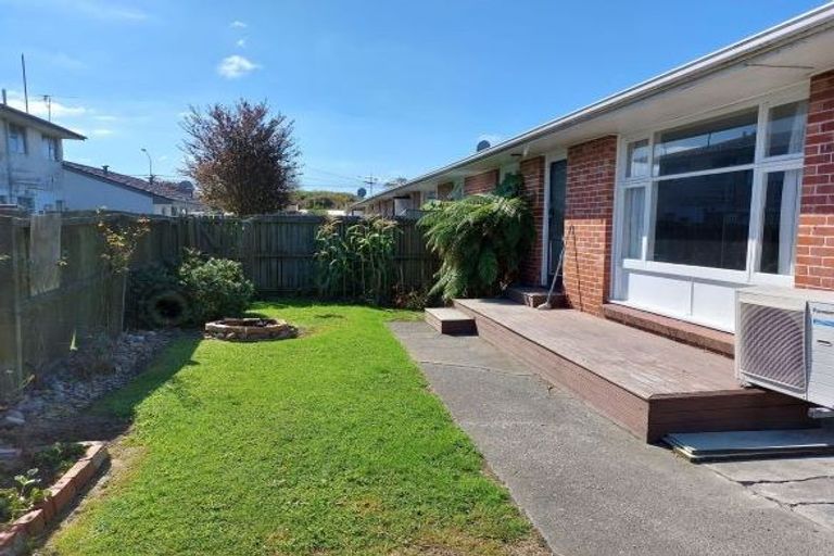 Photo of property in 4/56 North Avon Road, Richmond, Christchurch, 8013