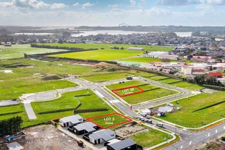 Photo of property in 45a Constable Road, Waiuku, 2123