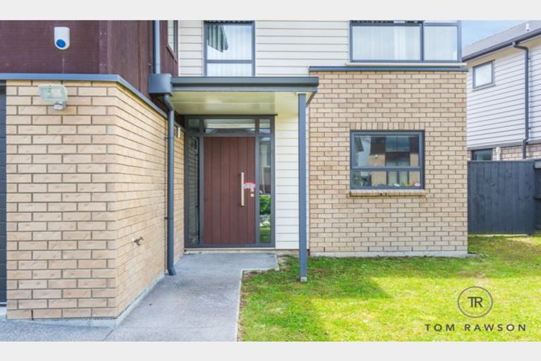 Photo of property in 13 Hirimate Place, Flat Bush, Auckland, 2019