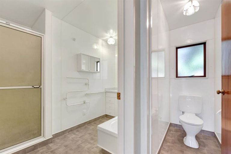 Photo of property in 43 Tahunanui Drive, Tahunanui, Nelson, 7011