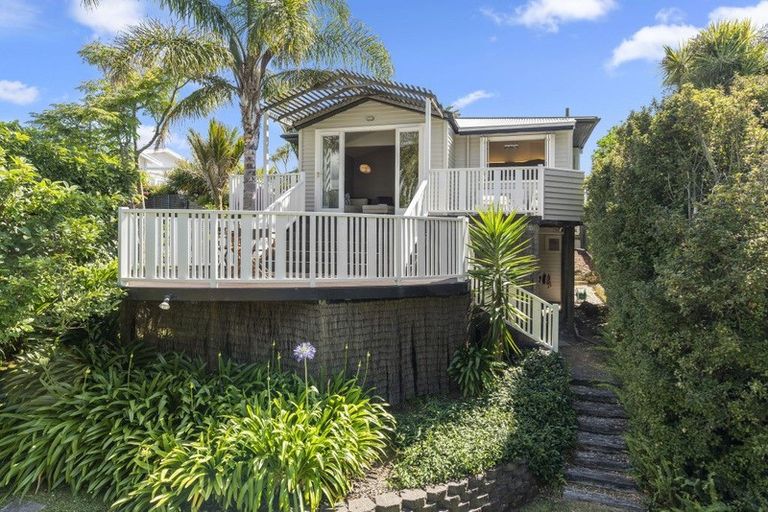 Photo of property in 52 Westmere Crescent, Westmere, Auckland, 1022
