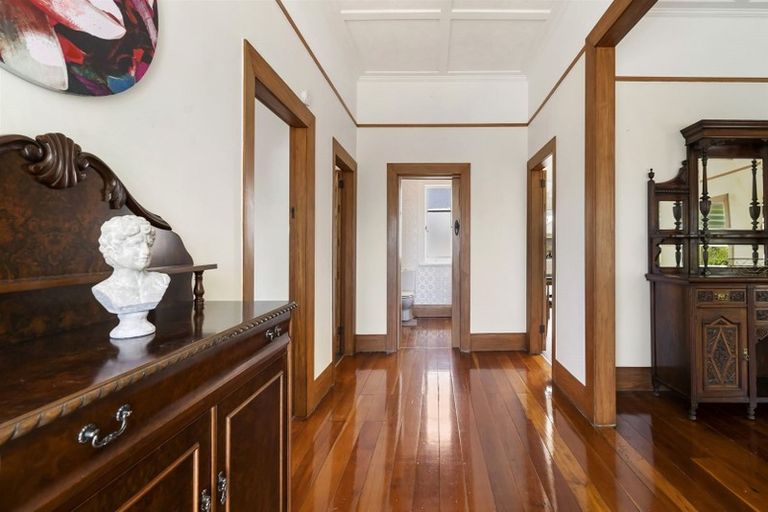 Photo of property in 1/62 Beresford Street, Bayswater, Auckland, 0622