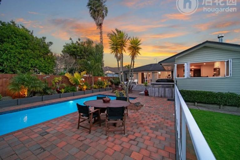 Photo of property in 11 The Anchorage, Sunnyhills, Auckland, 2010