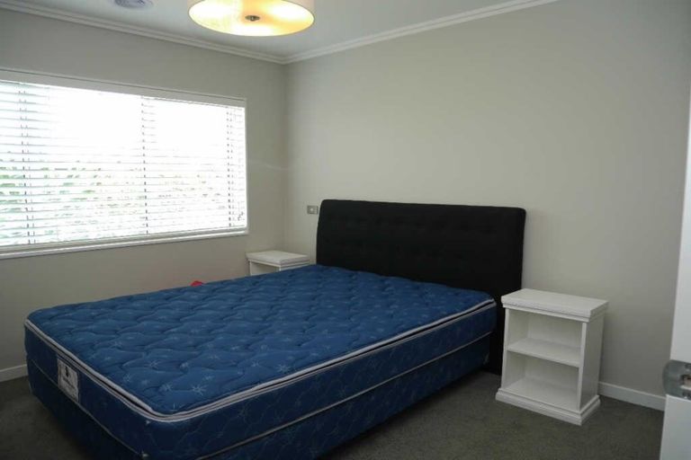 Photo of property in 36 San Priamo Place, Paraparaumu Beach, Paraparaumu, 5032