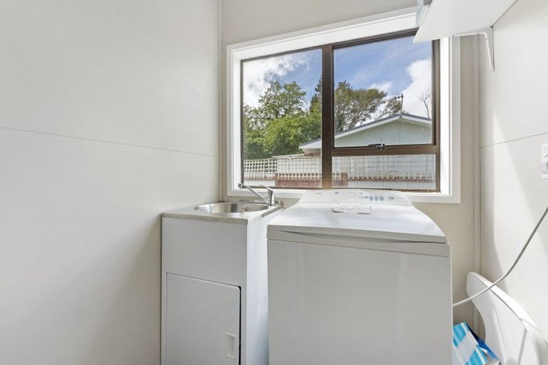 Photo of property in 15 Station Street, Woodville, 4920