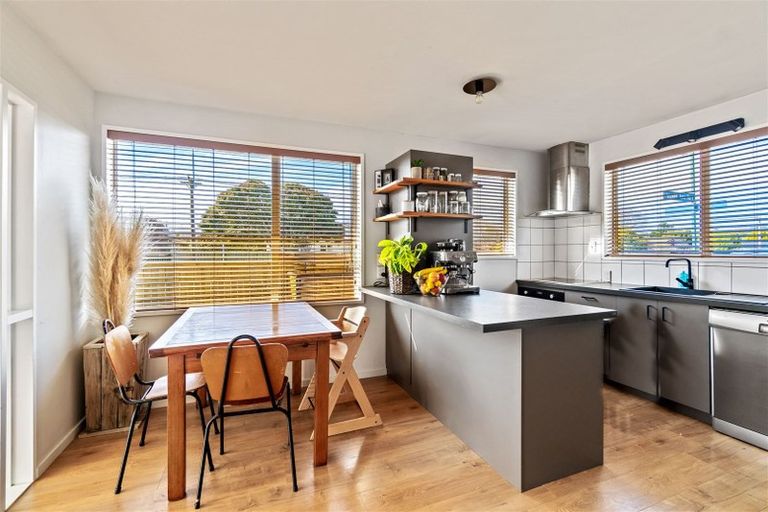 Photo of property in 59 Halswell Junction Road, Halswell, Christchurch, 8025