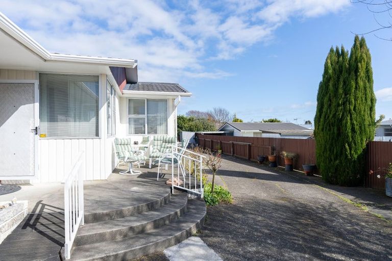 Photo of property in 4 Burn Street, Levin, 5510