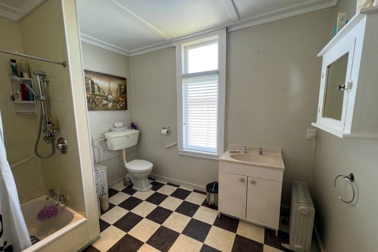 Photo of property in 7 Seddon Street, Dannevirke, 4930