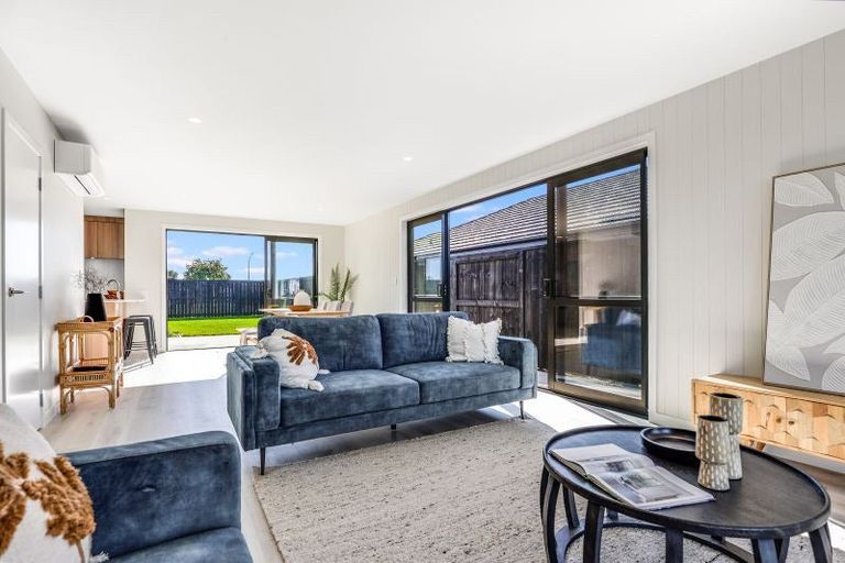 Photo of property in 15 Tiroake Street, Ruakura, 3214