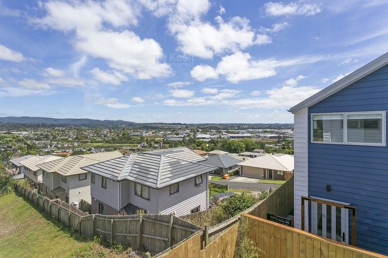 Photo of property in 6/22 Denver Avenue, Sunnyvale, Auckland, 0612