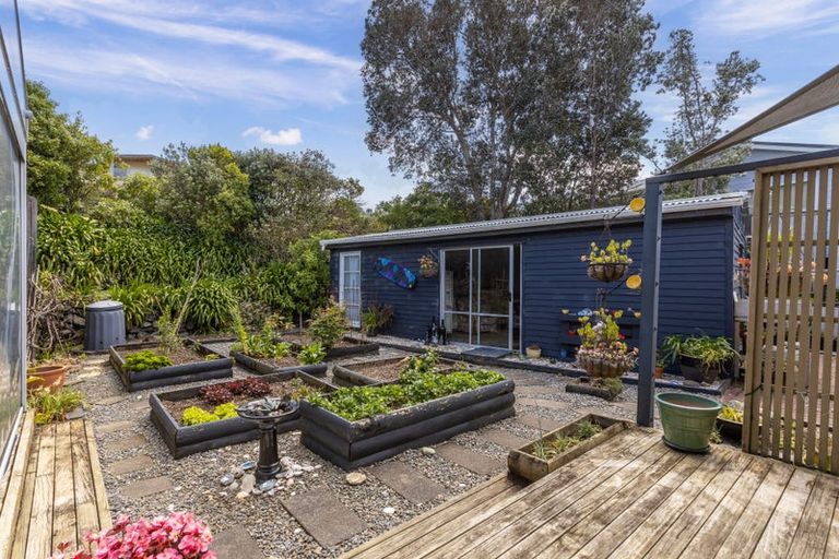 Photo of property in 12 Penguin Street, Leigh, 0985