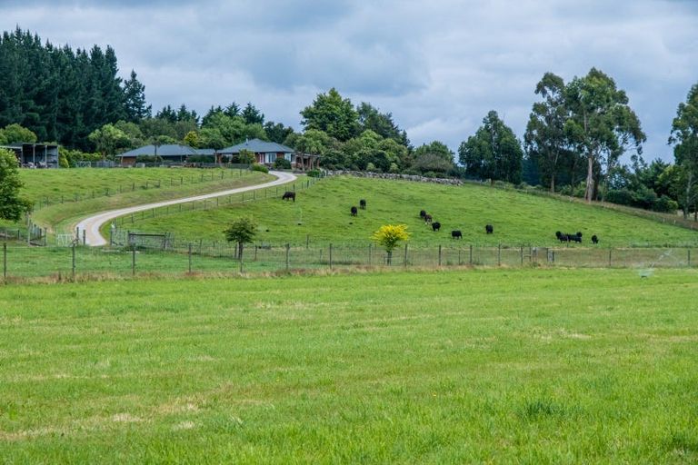Photo of property in 587 Pleasant Point Highway, Levels, Timaru, 7975