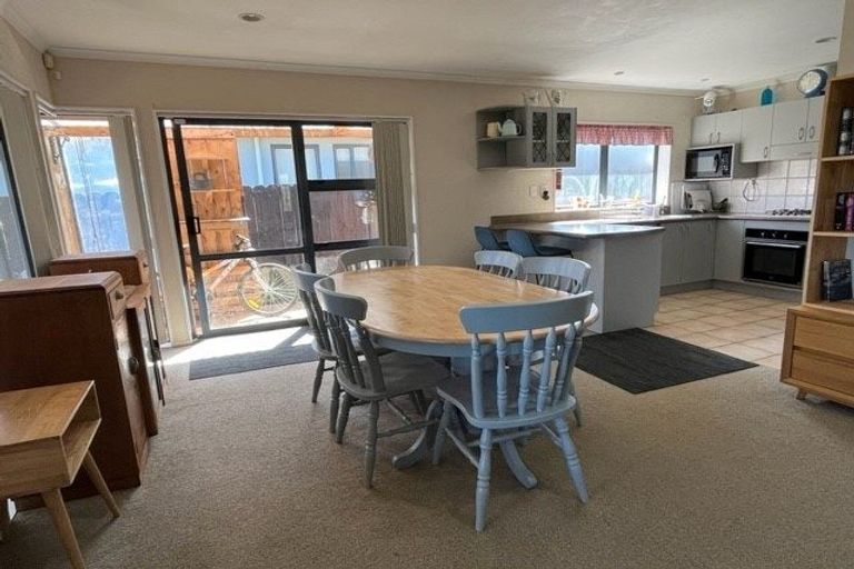 Photo of property in 2/21 Glanworth Place, Dannemora, Auckland, 2016