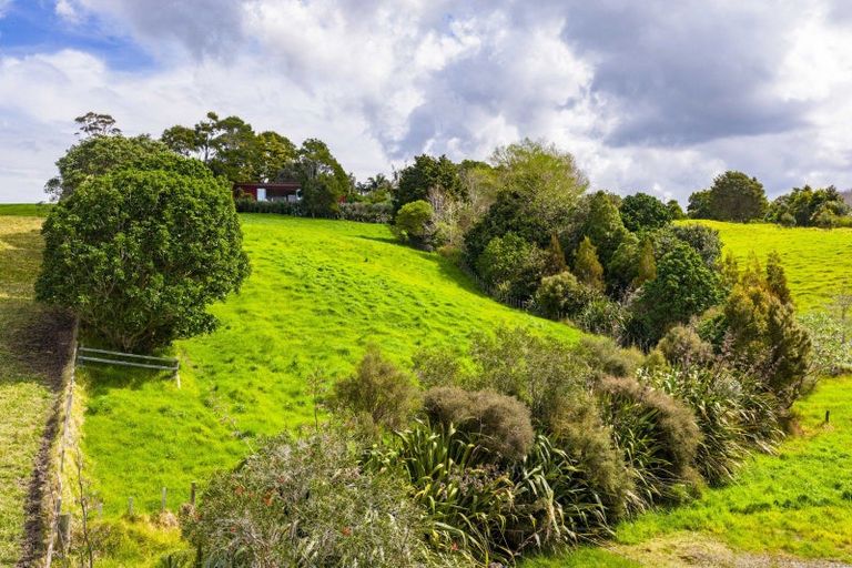 Photo of property in 25 Devich Road, Mangawhai, Wellsford, 0975