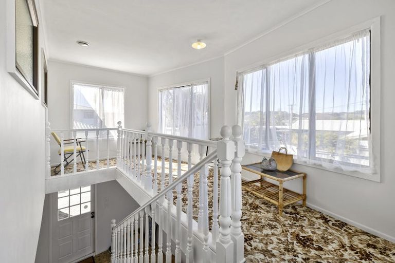 Photo of property in 6 Uenuku Avenue, Raglan, 3225