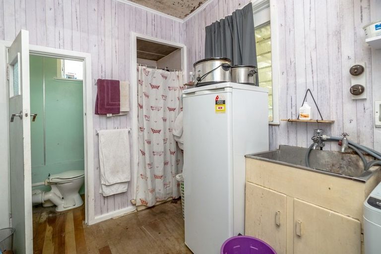 Photo of property in 13 Daniel Street, Martinborough, 5711