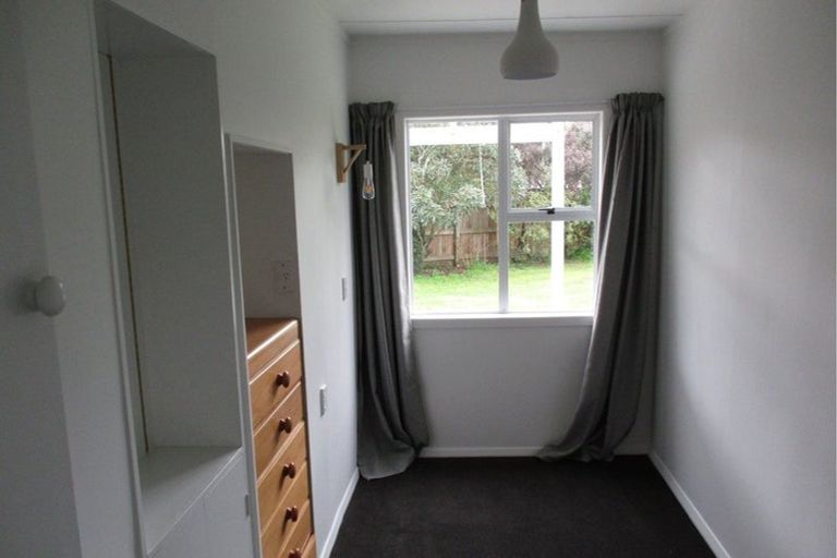 Photo of property in 25 Heperi Street, Waikanae Beach, Waikanae, 5036