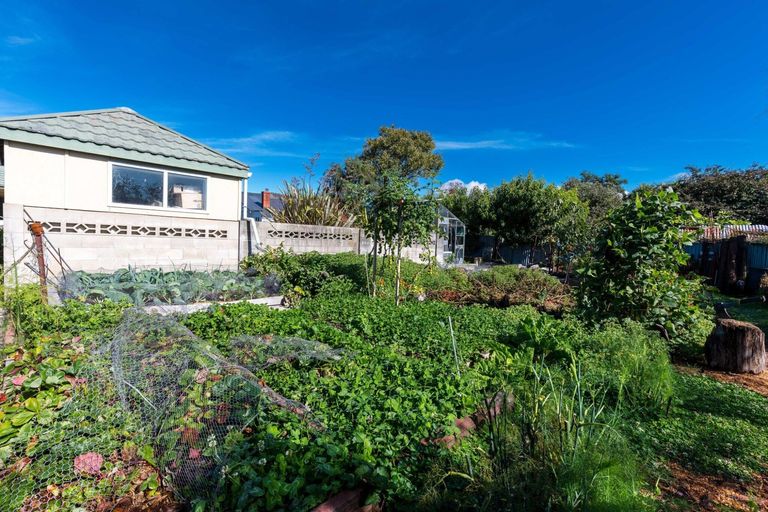 Photo of property in 2 Mill Road, Waimate, 7924