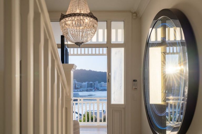 Photo of property in 48 Mcfarlane Street, Mount Victoria, Wellington, 6011