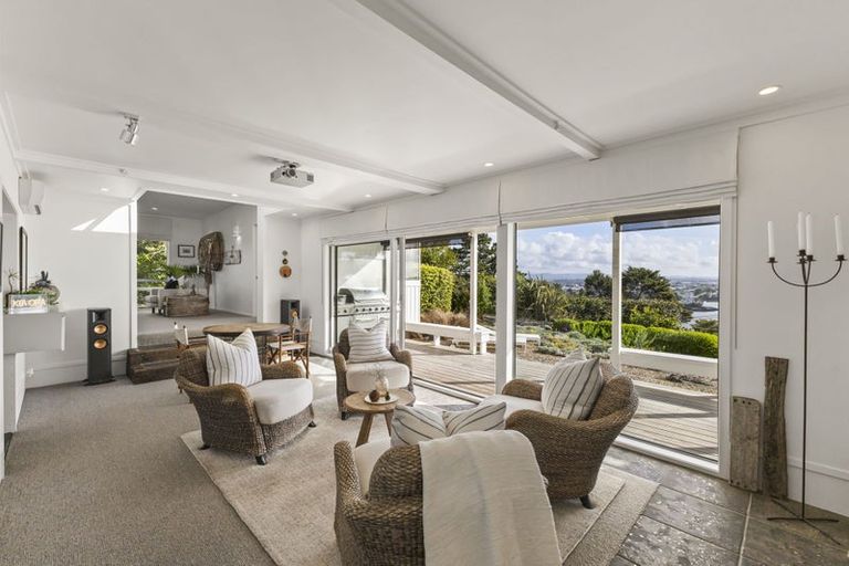 Photo of property in 24 Austin Road, Greenhithe, Auckland, 0632